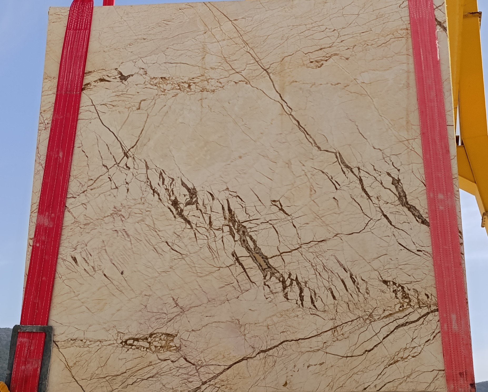 SOFITA SLABS